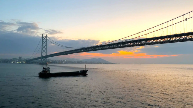 展望デッキから見えた明石海峡大橋