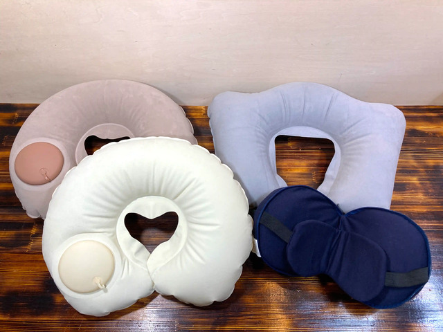 ダイソーのトラベル用エアー枕（ネックピロー）を３種試して比較