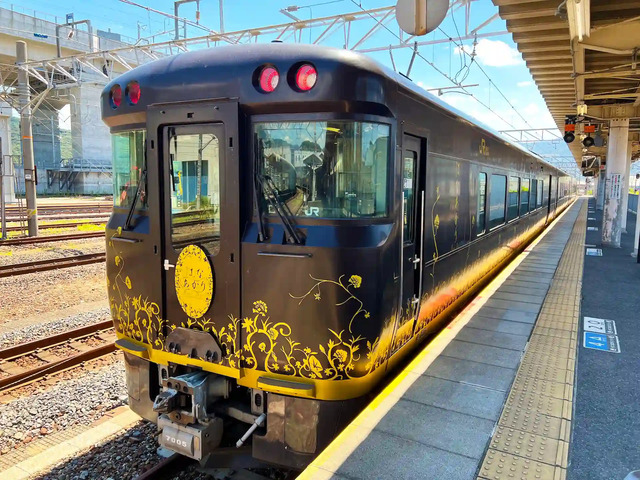 観光列車はなあかり乗車記｜スーペリアグリーンとは？座席料金＆予約方法