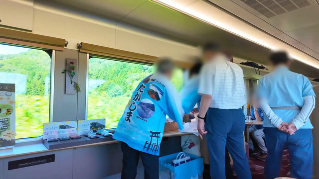 觀光列車「Hana Akari」高島市特產銷售