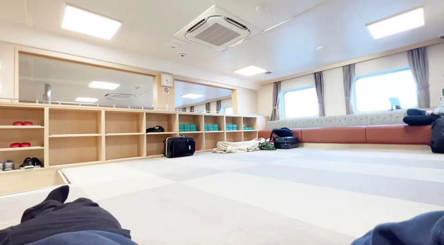 うみてらし船内の座席