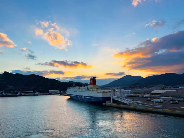 展望デッキから見えたフェリーふくおか