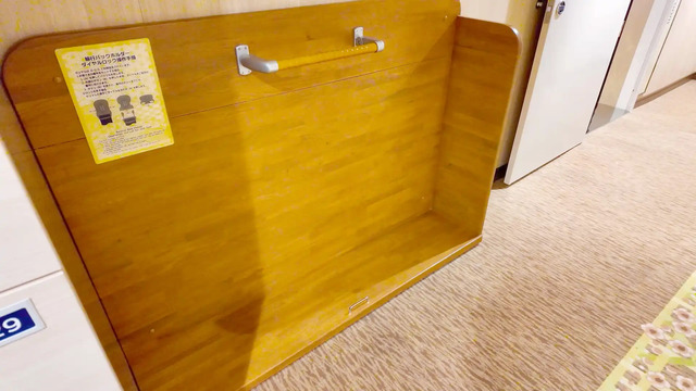 さんふらわあ くれない船内の輪行ロッカー
