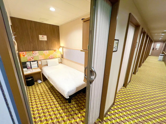 さんふらわあ くれない プライベートシングル客室の室内