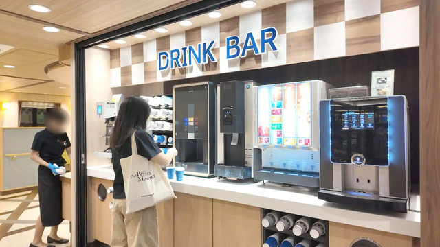 さんふらわあ くれないのレストランのドリンクバー