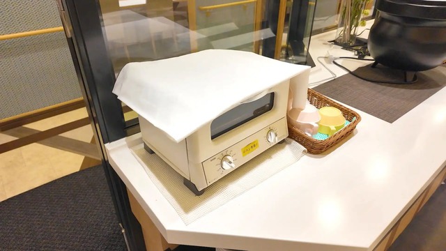 さんふらわあ くれないのレストラン内に置いてあるオーブン