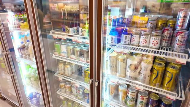 さんふらわあ くれないのショップ内にあるお酒コーナー