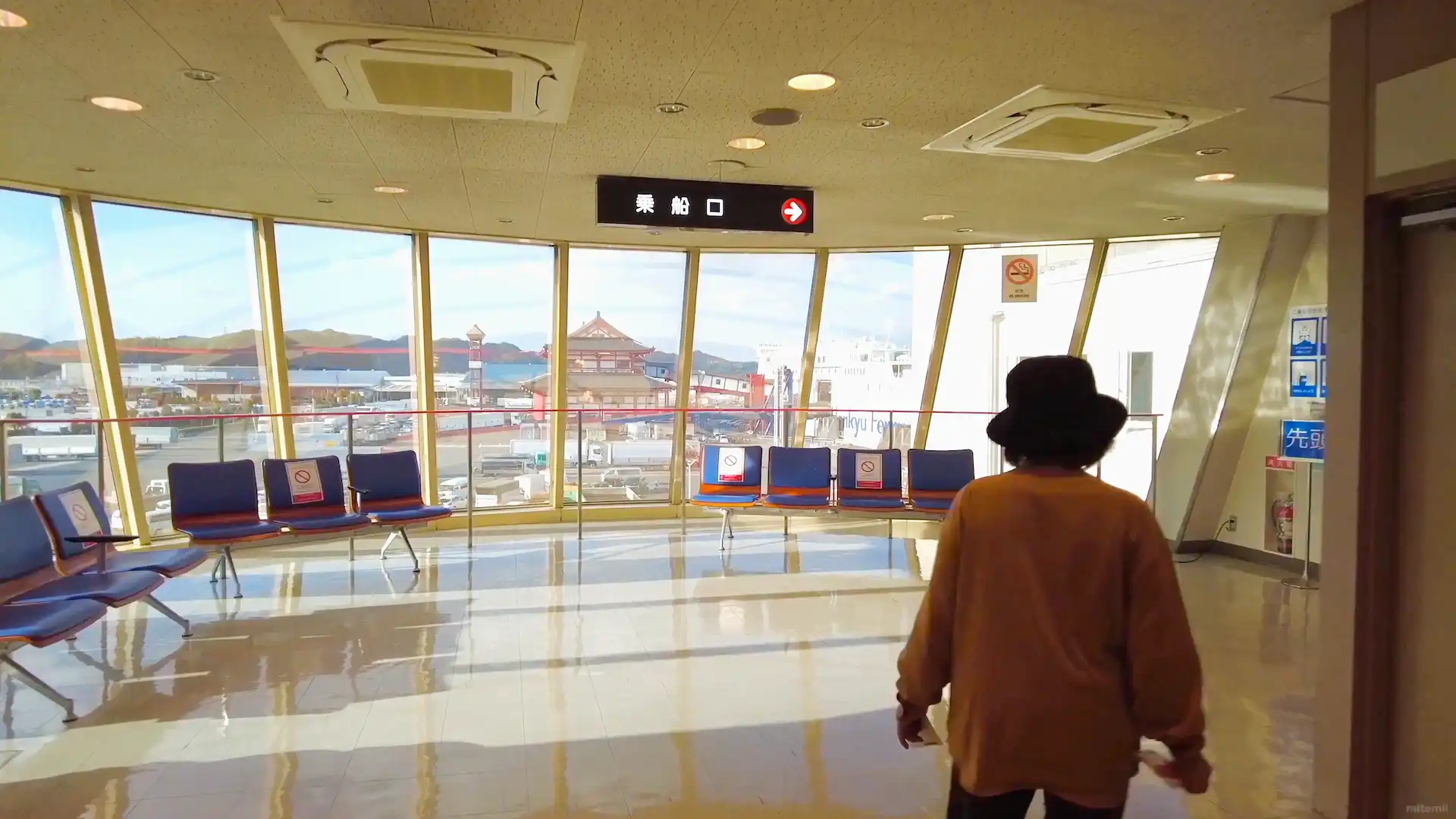 新門司港第2ターミナルの2階からの景色