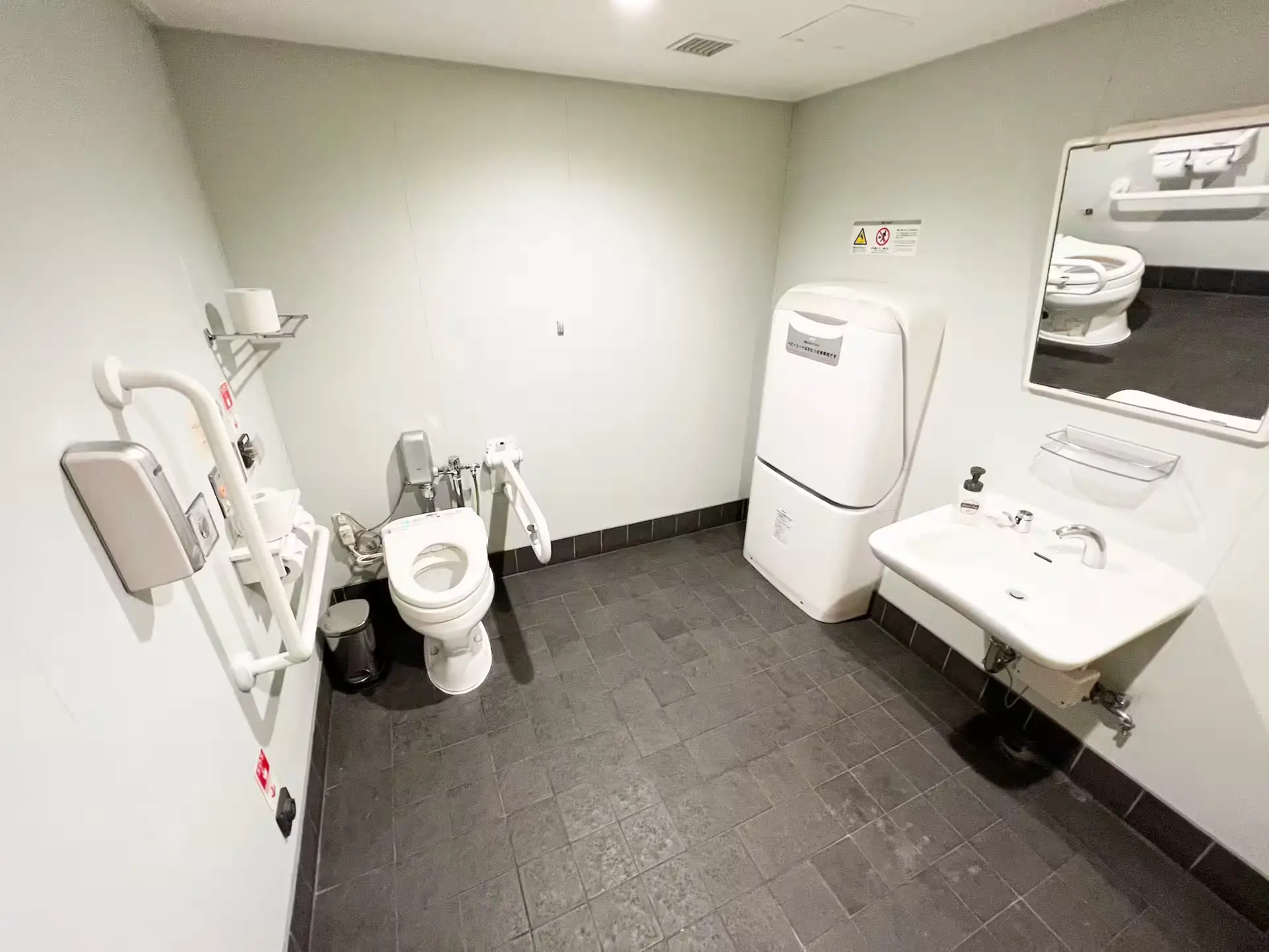 Multi-purpose toilet on Hankyu Ferry HIBIKI