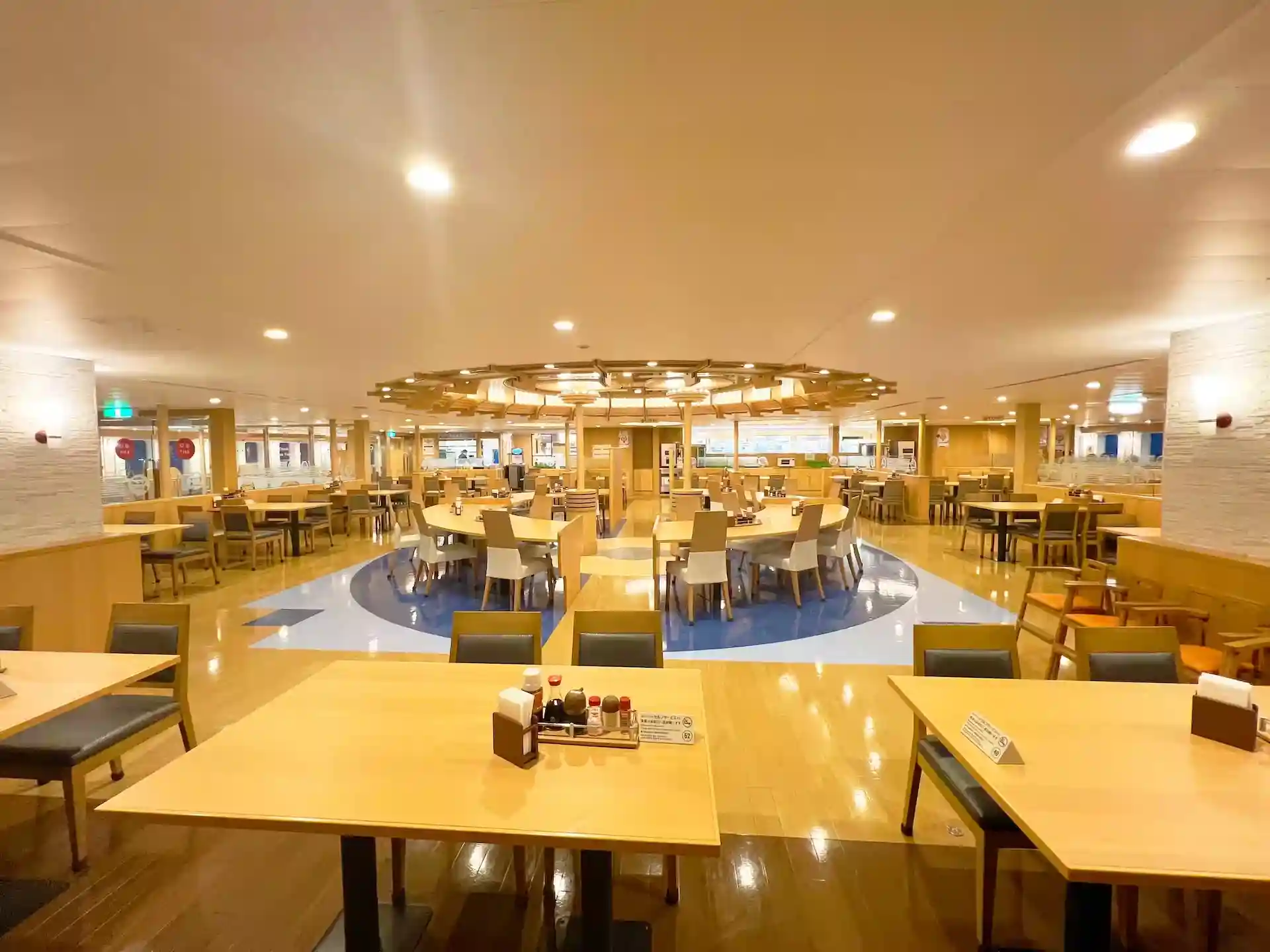 Interior of the Hankyu Ferry Yamato Restaurant