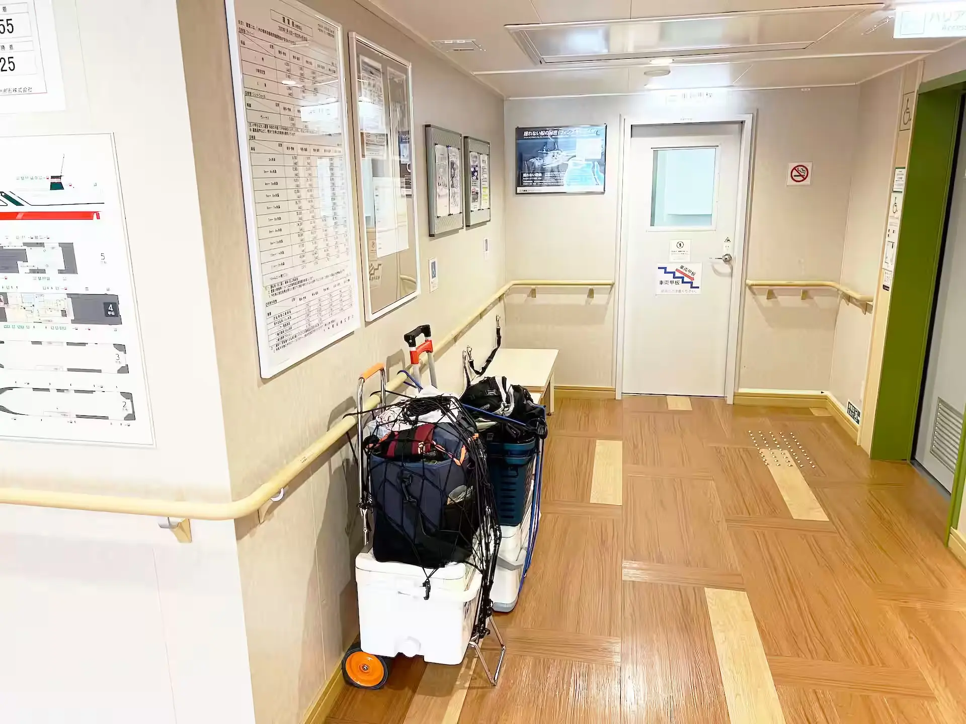 九州郵船うみてらし船内の車椅子スペース