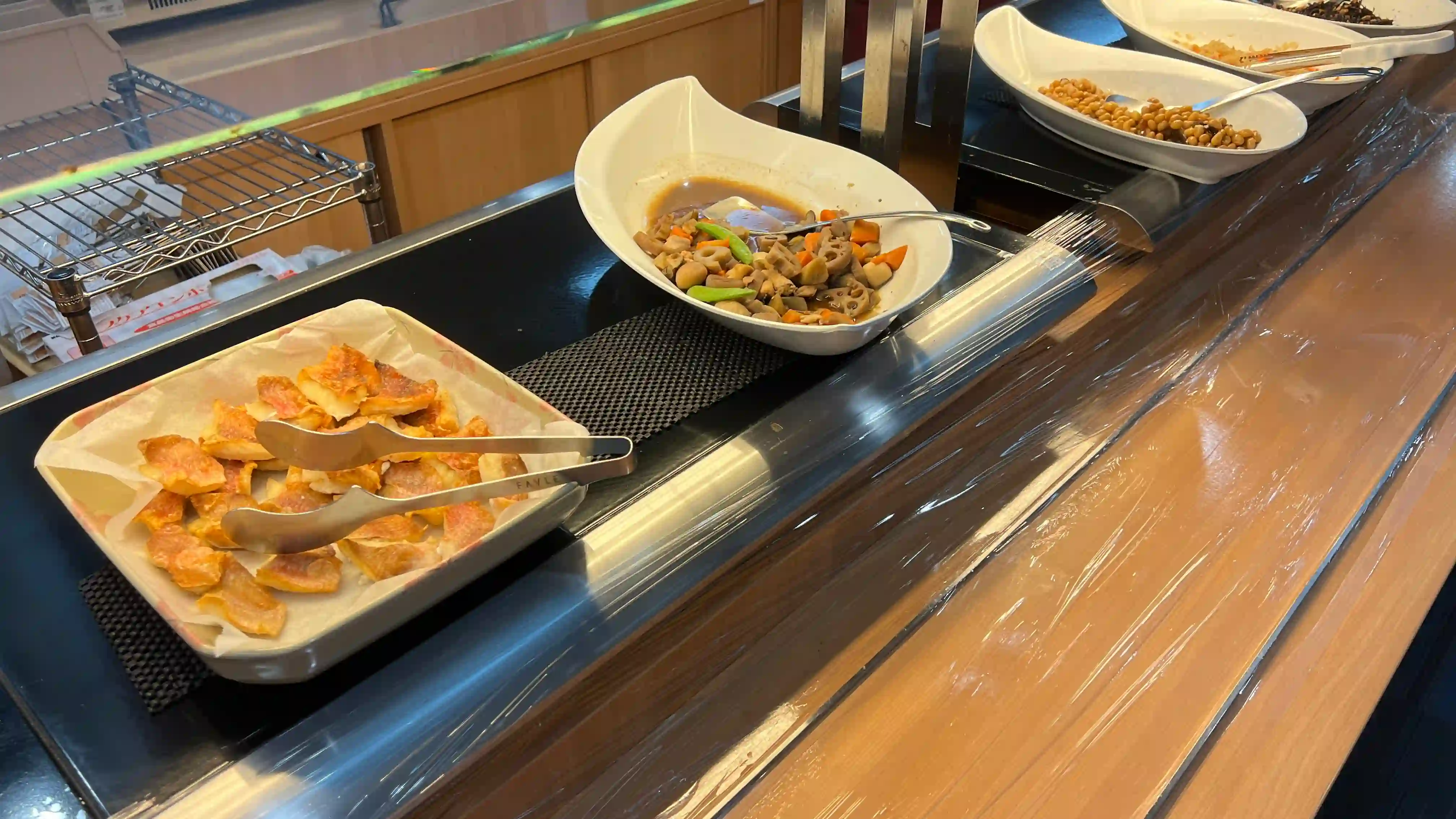 名门大洋轮渡福冈的早餐自助餐小菜区