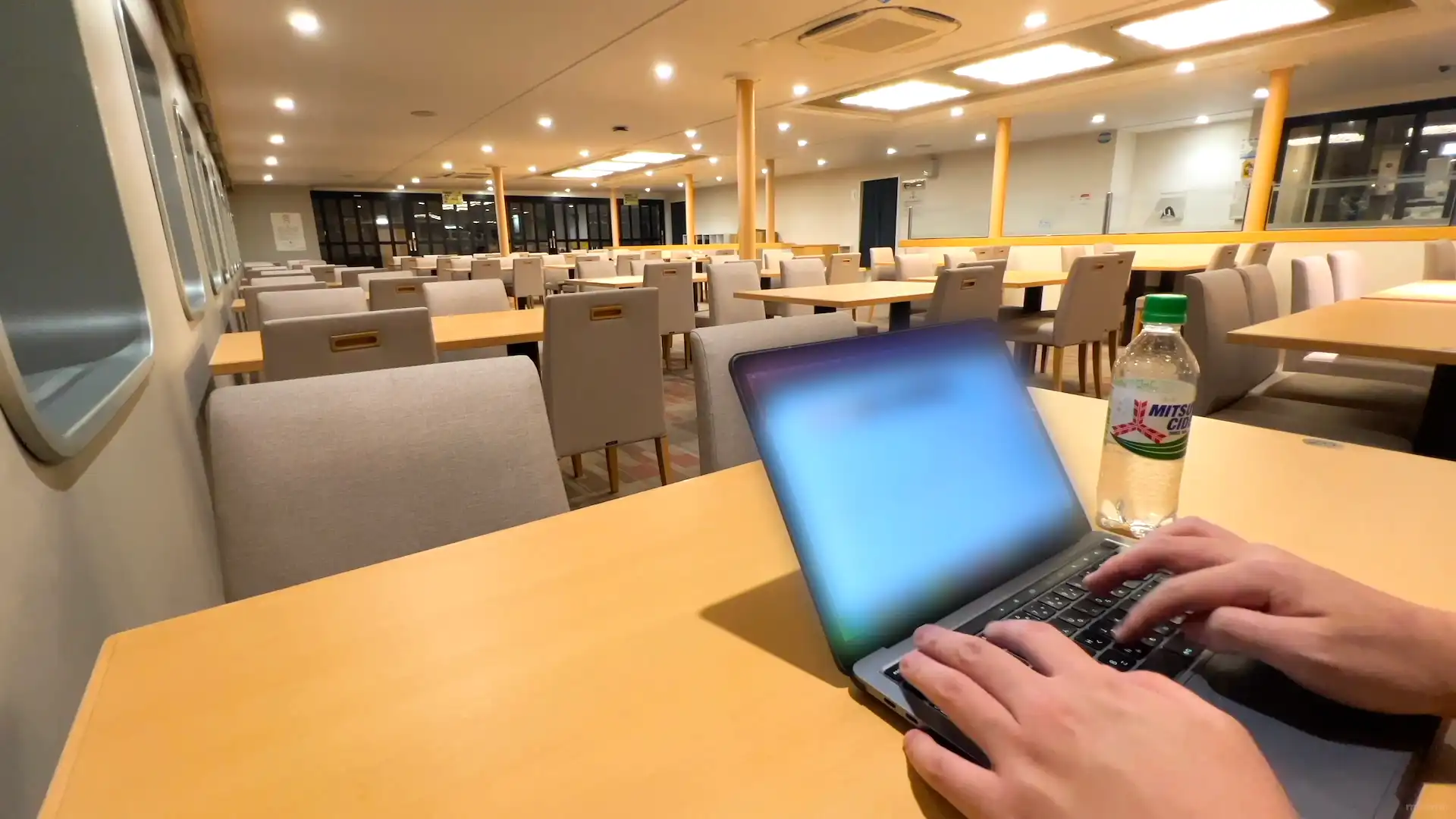 閉店後のフェリーきょうと船内レストラン