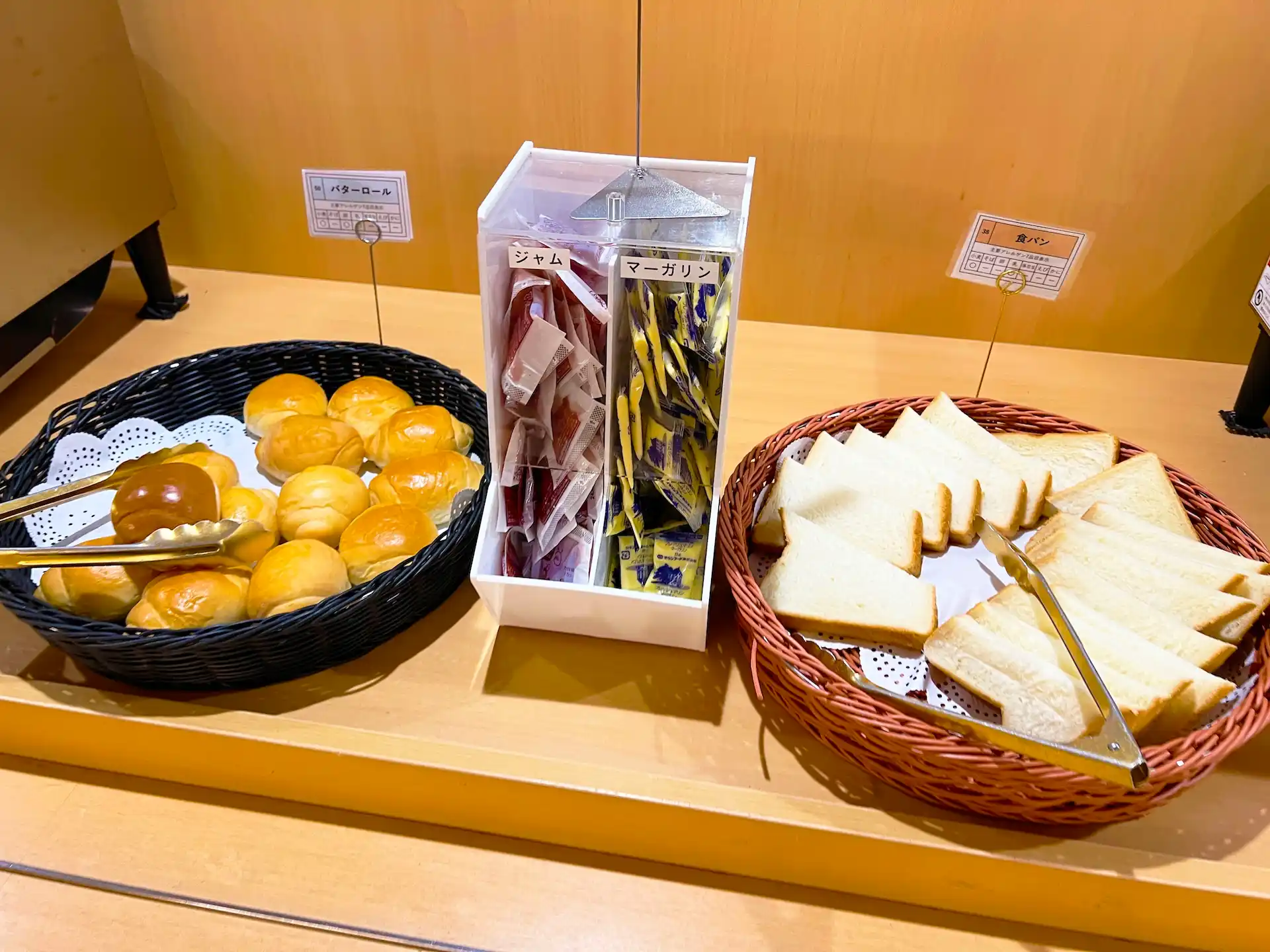 名门大洋渡轮京都展望餐厅的面包