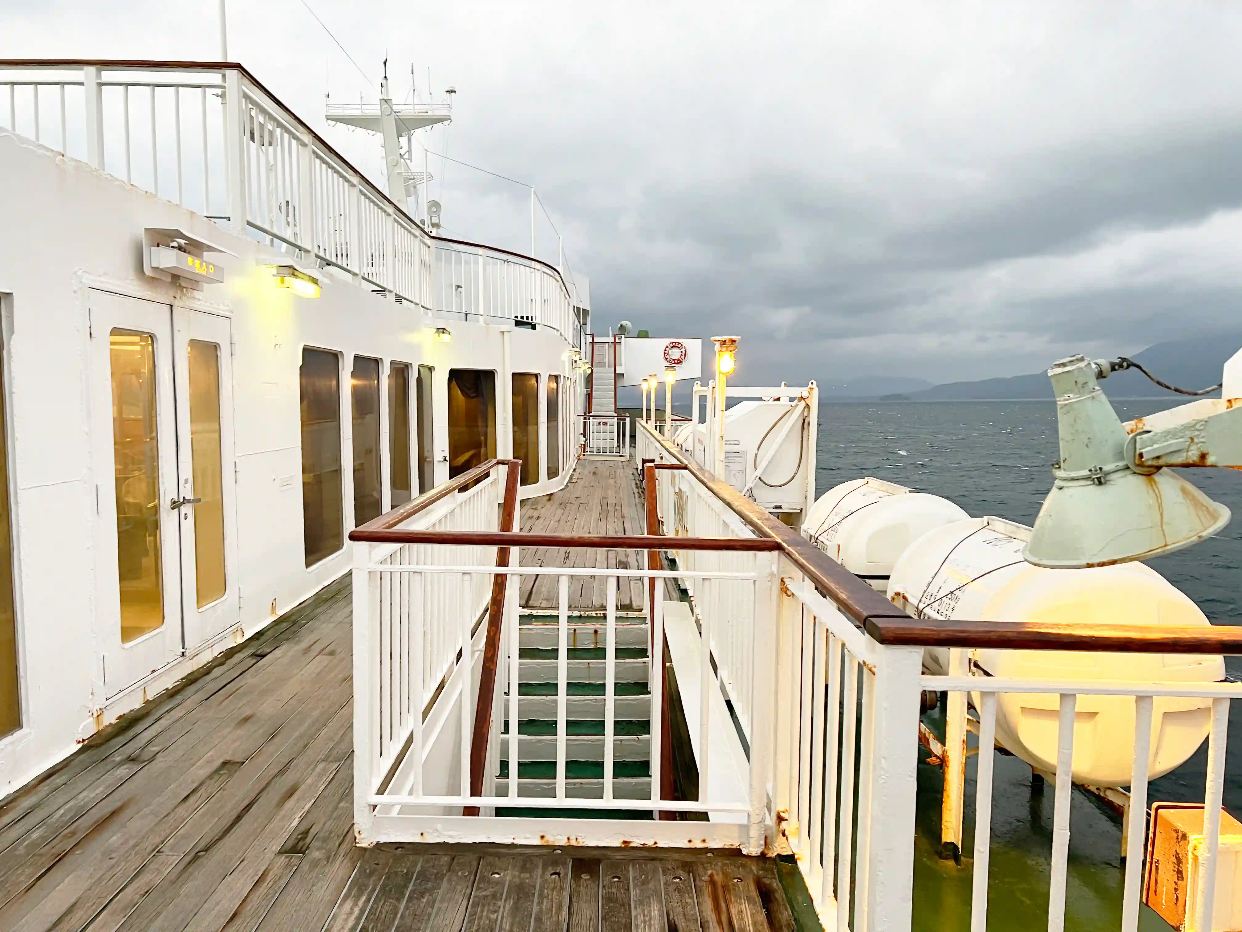 <br />
The outdoor deck on the third floor of the Orita Kisen Ferry Yakushima 2