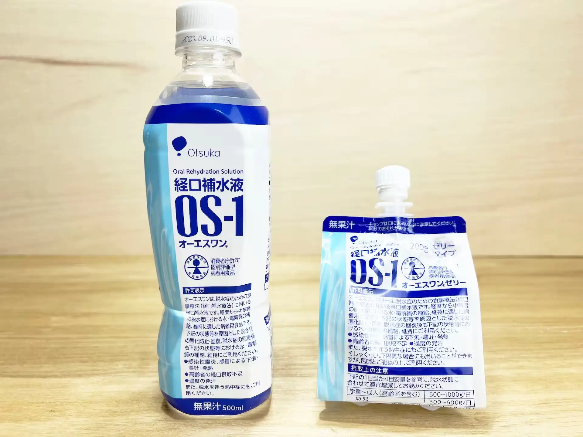 OS-1のペットボトル、ゼリーのパッケージ
