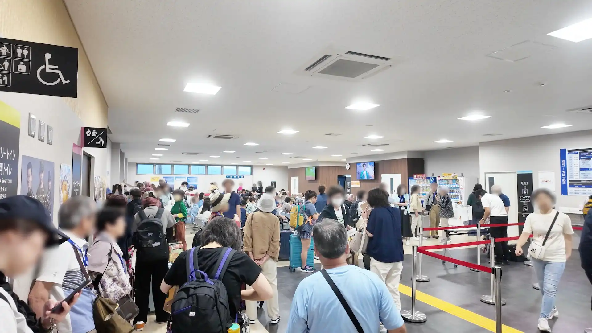 別府港さんふらわあターミナル内